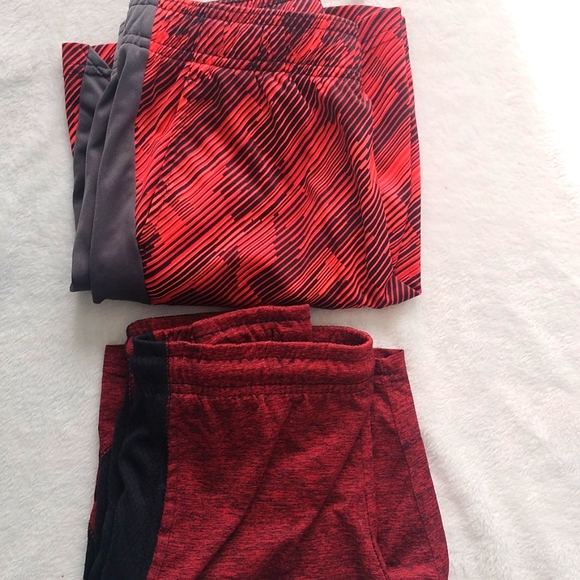2 pair boys shorts - Picture 1 of 3